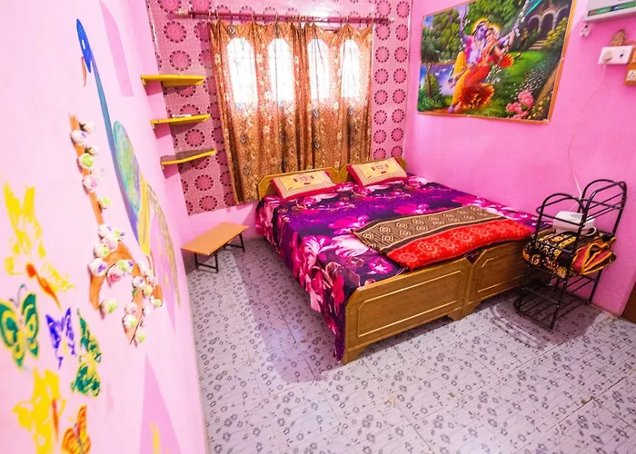 Somit Paying Guest House