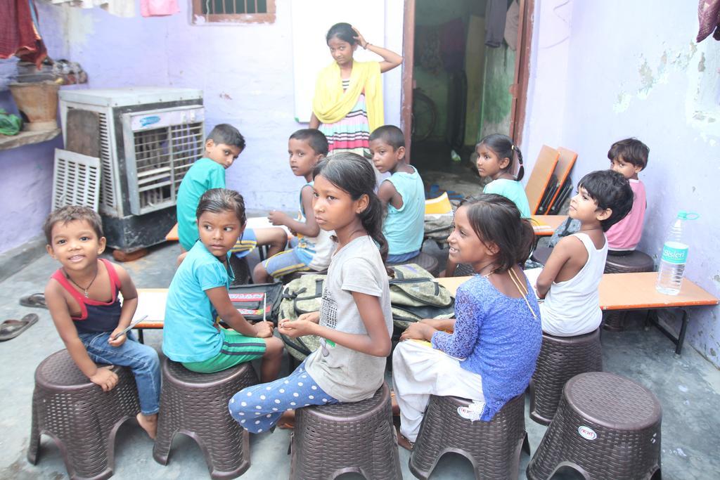 Somit Paying Varanasi
