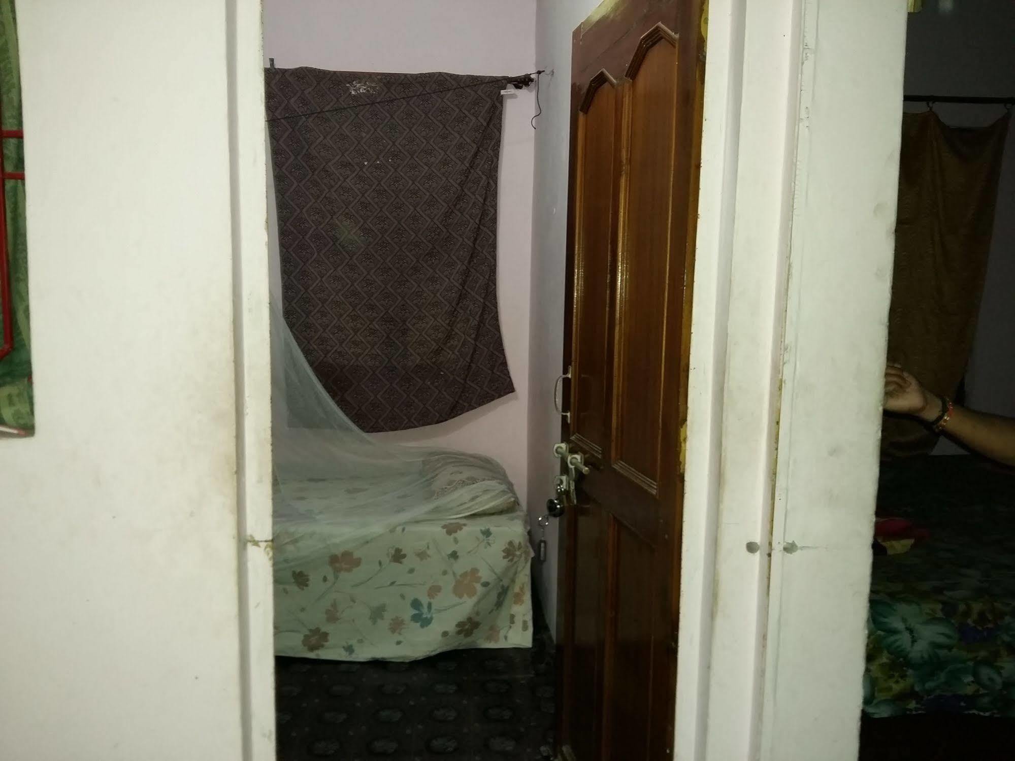 Somit Paying Bed & Breakfast